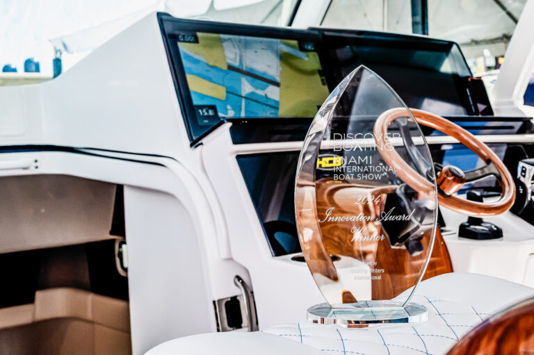 HCB Yachts wins the Innovation Award at the Miami Boat Show